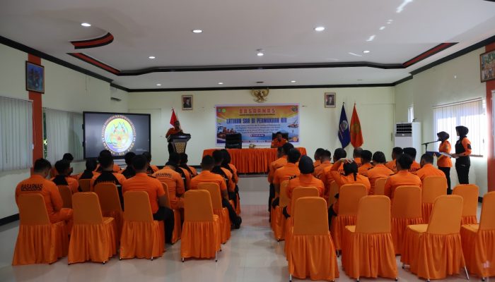 Personel Basarnas Ternate Asah Kemampuan Penyelamatan di Perairan Landmark