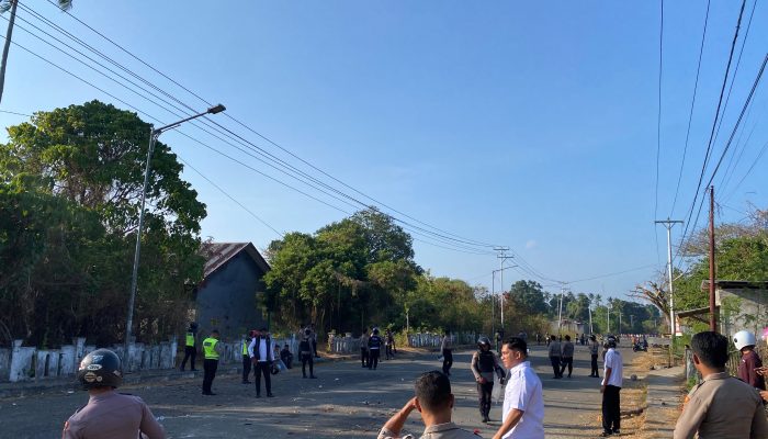 Redam Konflik Antar Dua Desa, Polres Morotai Gerak Cepat Buka Blokade Jalan